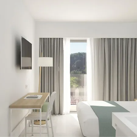 Hotel Seasun Aniram 4*